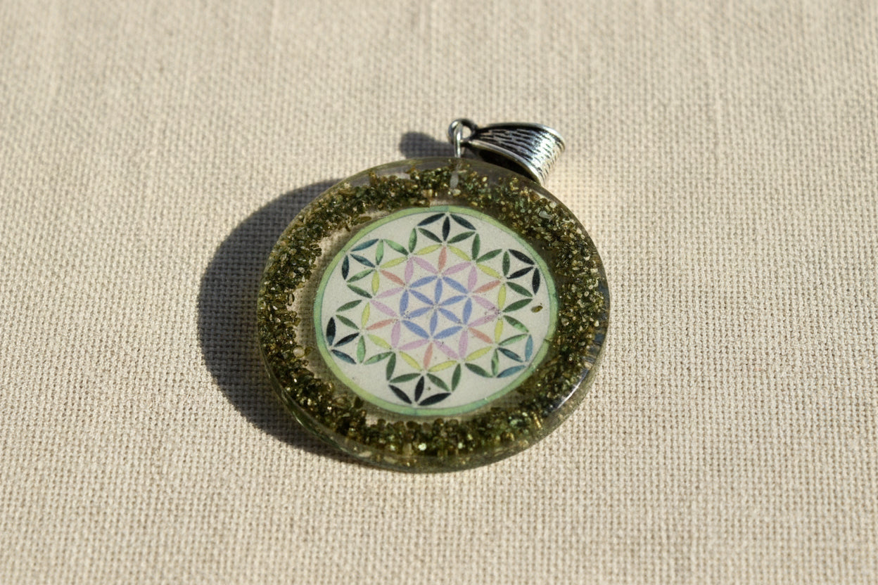 Orgonite Power Pendant - Greenstone Mandala